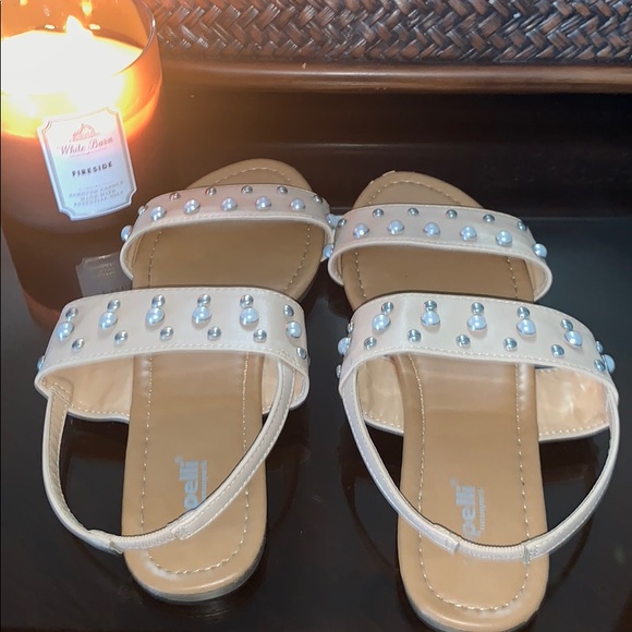 Sandals - Picture 3 of 3